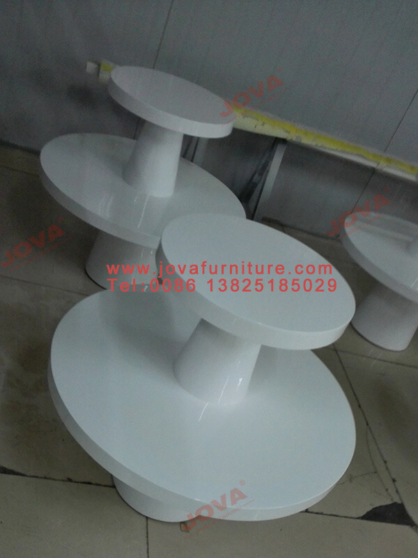round shoes display table