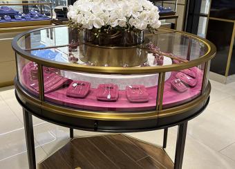 round jewelry display table